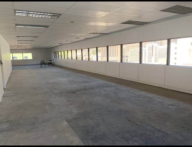 1,900M² OFFICE TO LET IN CAPE TOWN CITY CENTRE